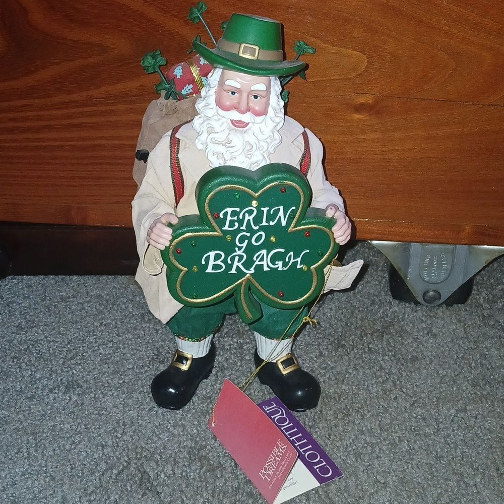 Possible Dreams Clothtique Vintage Irish Santa Smiling Eyes Musical & Lights